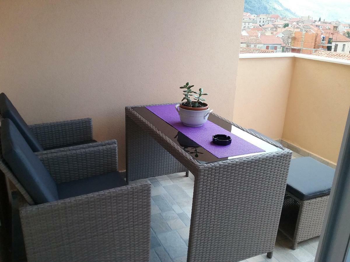 Apartment Willy Komiža Dış mekan fotoğraf