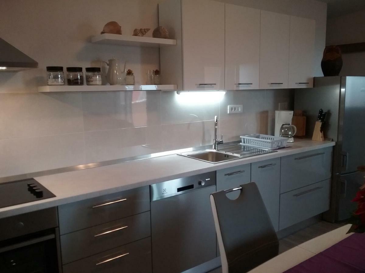 Apartment Willy Komiža Dış mekan fotoğraf