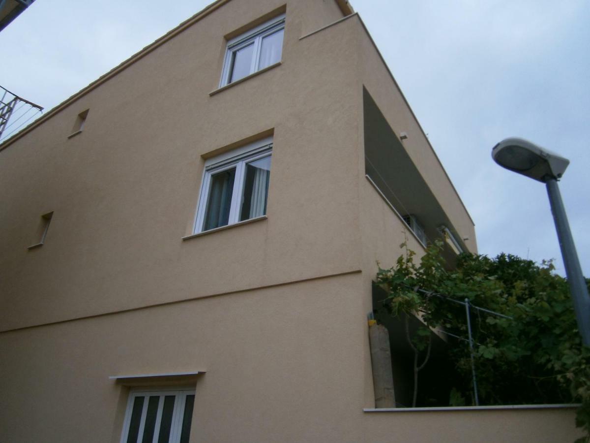 Apartment Willy Komiža Dış mekan fotoğraf
