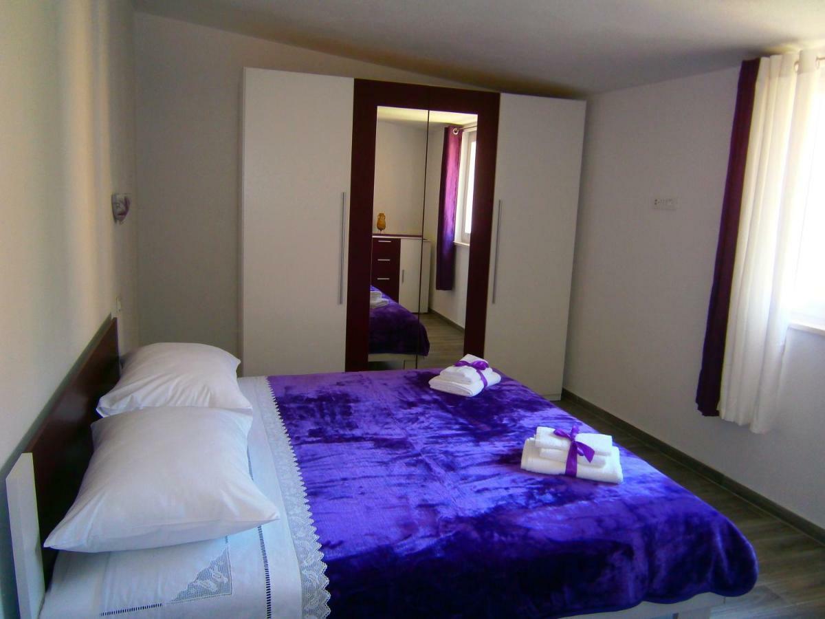Apartment Willy Komiža Dış mekan fotoğraf